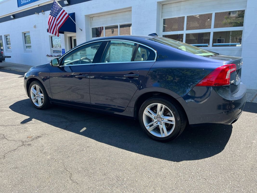 Used 2015 Volvo S60 T5 Platinum AWD/4WD image 2