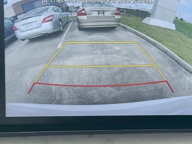 Used 2025 Kia Telluride S image 33