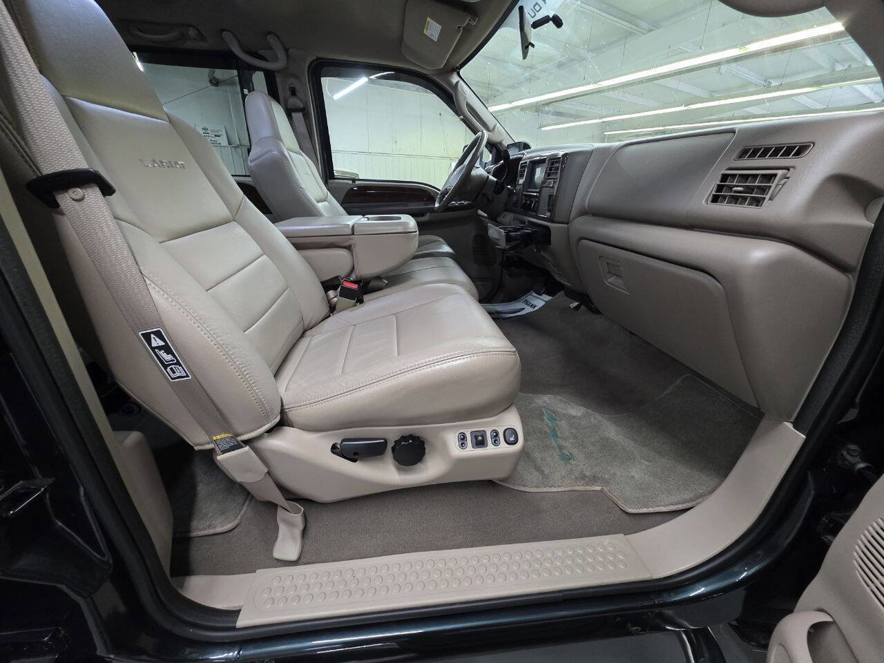 Used 2004 Ford F250 Lariat image 14