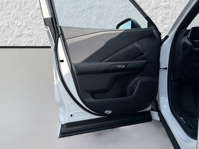 New 2026 Lexus TX 500h AWD image 24