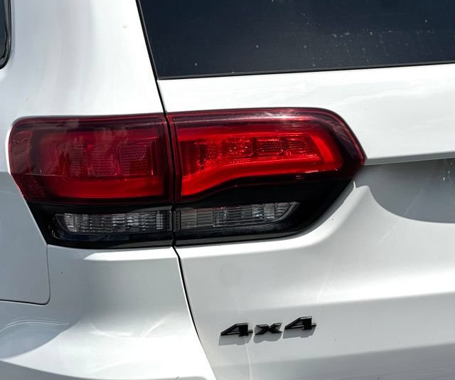 Used 2021 Jeep Grand Cherokee Laredo X AWD/4WD image 11