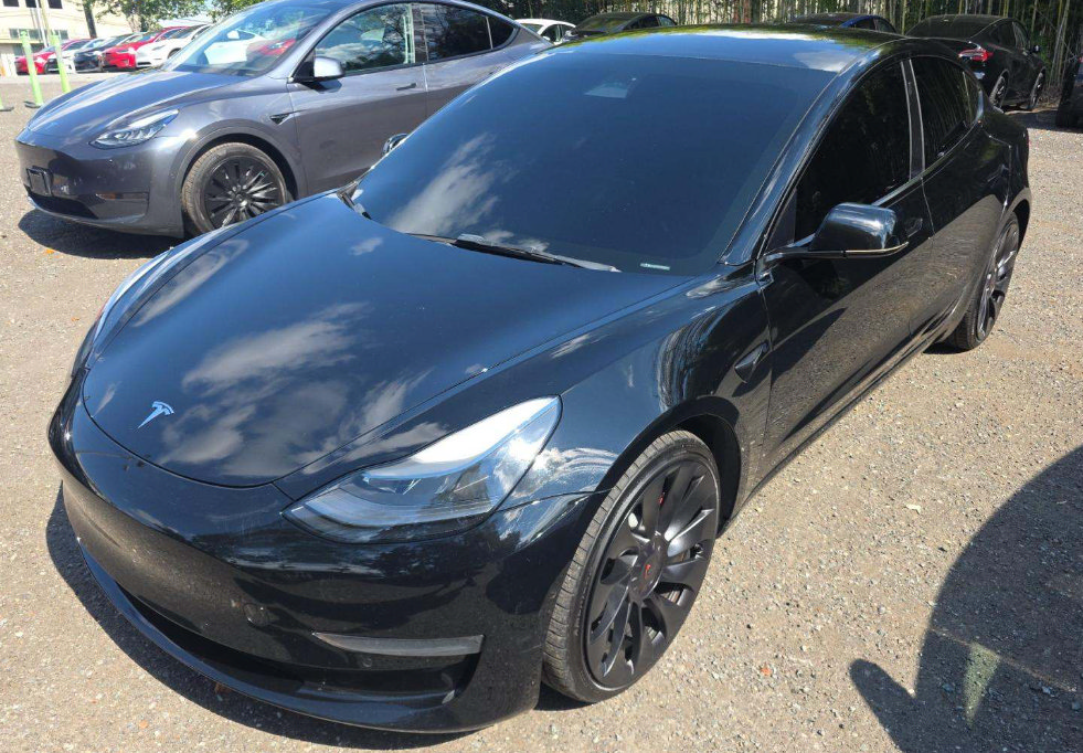 Used 2022 Tesla Model 3 Performance AWD/4WD image 1