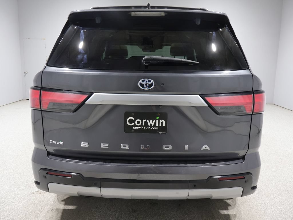 Used 2023 Toyota Sequoia Capstone AWD/4WD video 3