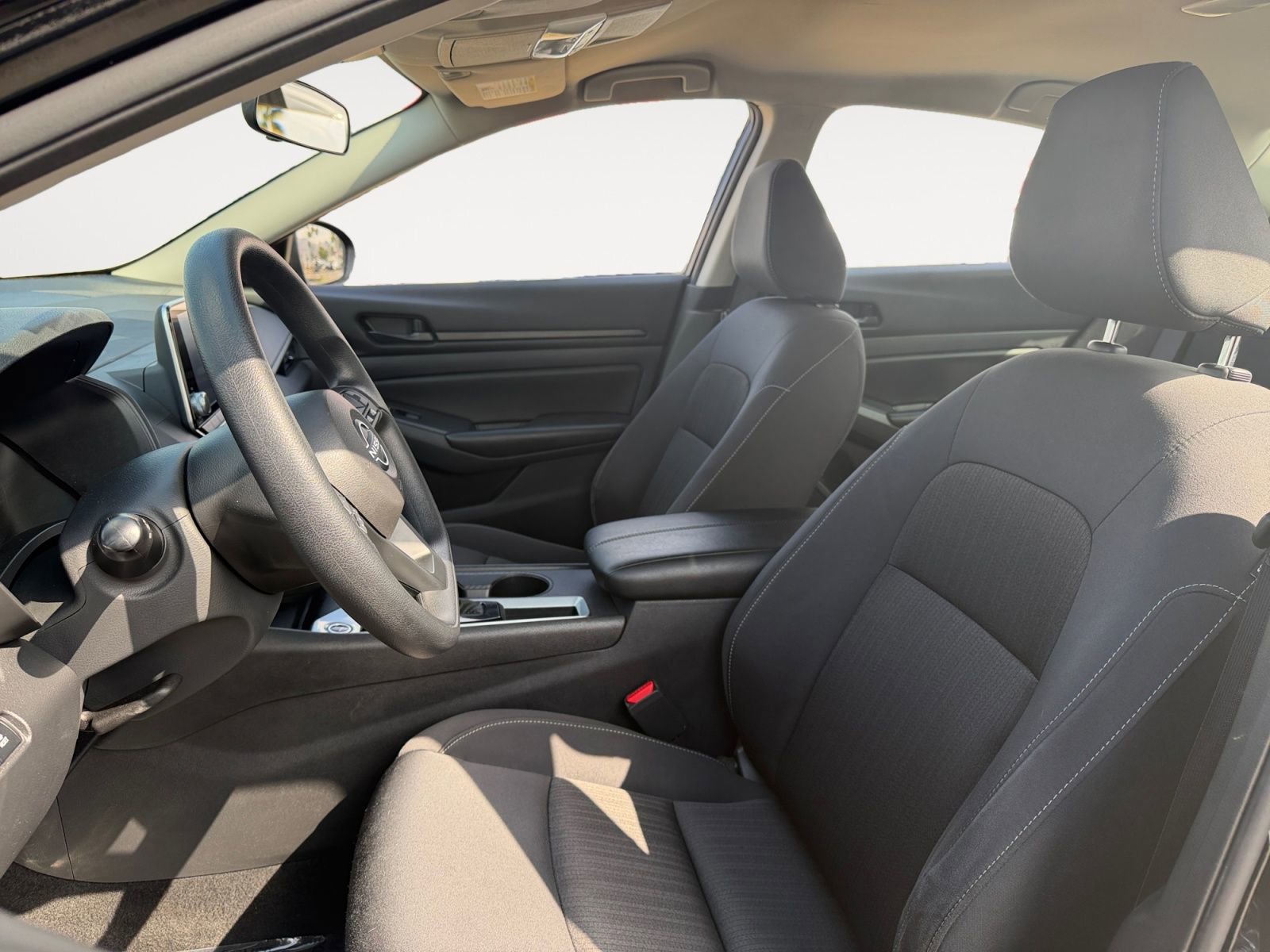 Used 2025 Nissan Altima 2.5 S image 9