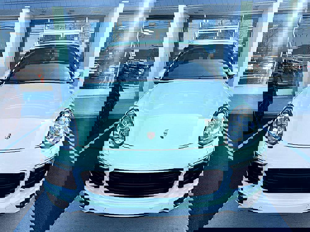 Used 2017 Porsche Cayenne Platinum Edition image 2