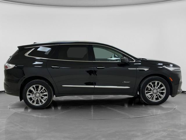Used 2024 Buick Enclave Avenir w/ Avenir Technology Package image 2