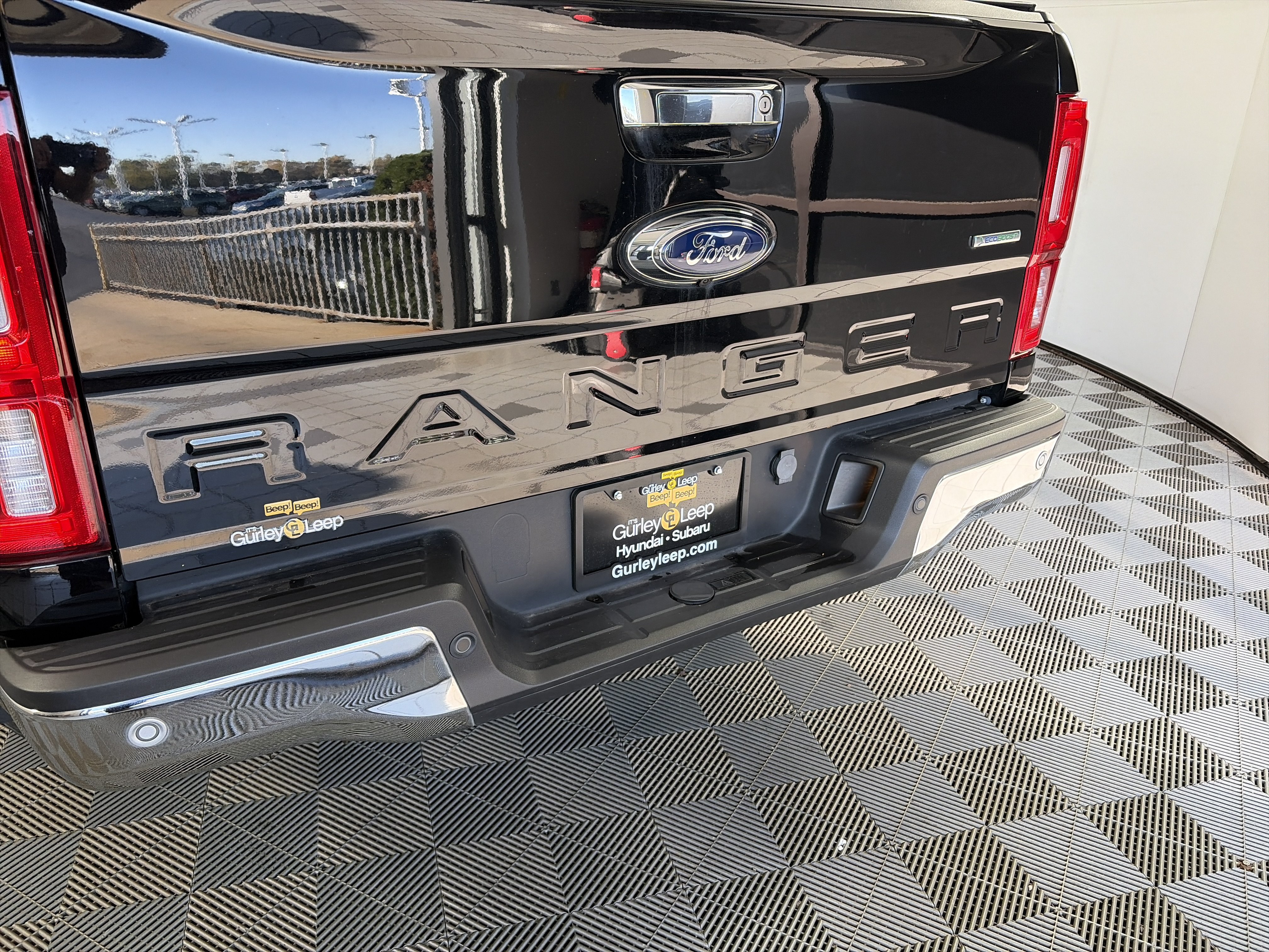 Used 2019 Ford Ranger XLT w/ Equipment Group 302A Luxury AWD/4WD image 17