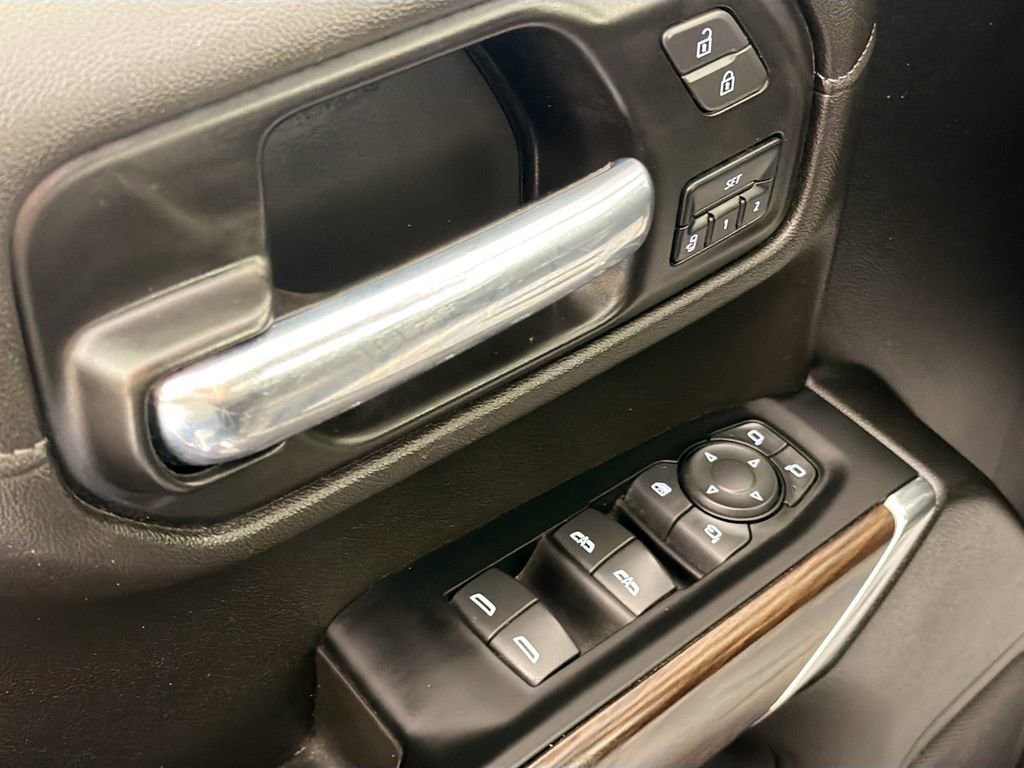 Used 2021 GMC Sierra 1500 SLT w/ X31 Off-Road Package image 17