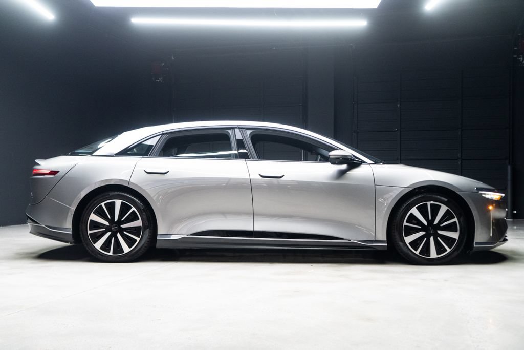 Used 2023 Lucid Air Touring AWD/4WD image 11
