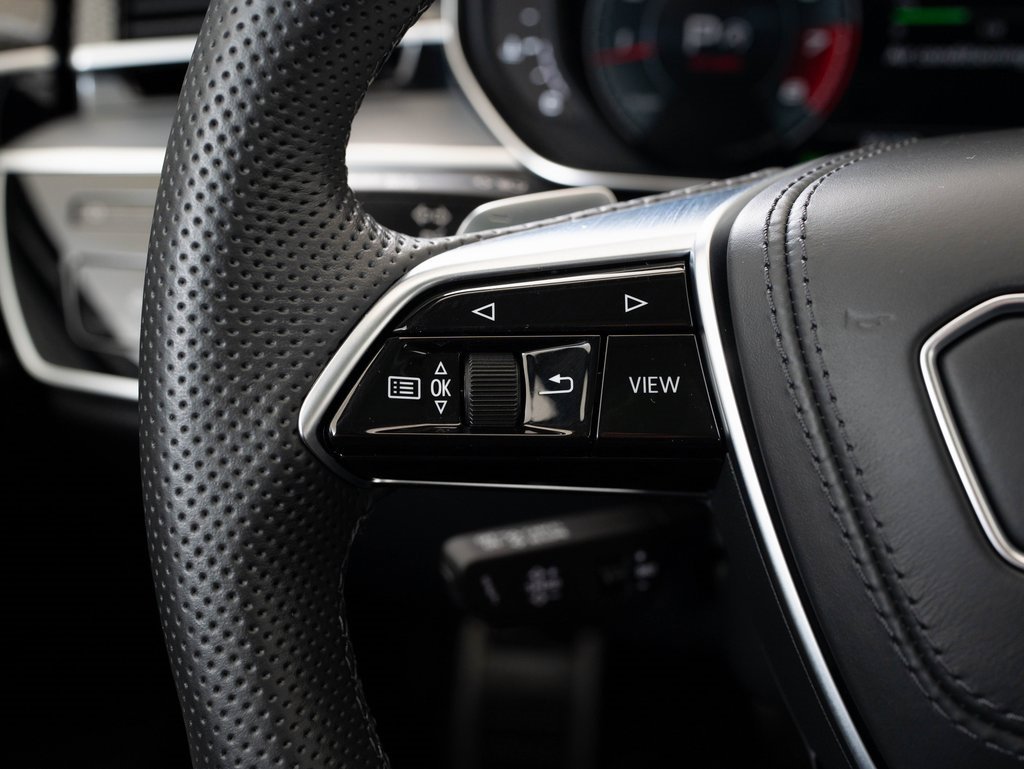 Certified 2022 Audi S8 image 27