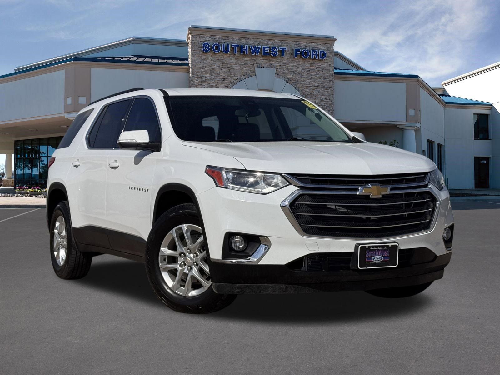 Used 2021 Chevrolet Traverse LT