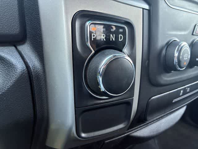 Used 2018 RAM 1500 Classic SLT RWD image 33