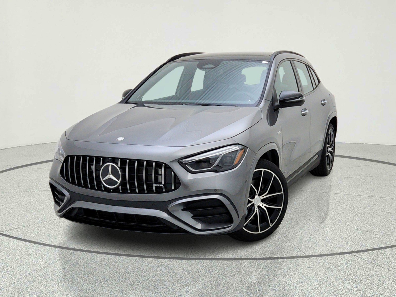 New 2026 Mercedes-Benz GLA 35 AMG 4MATIC image 2