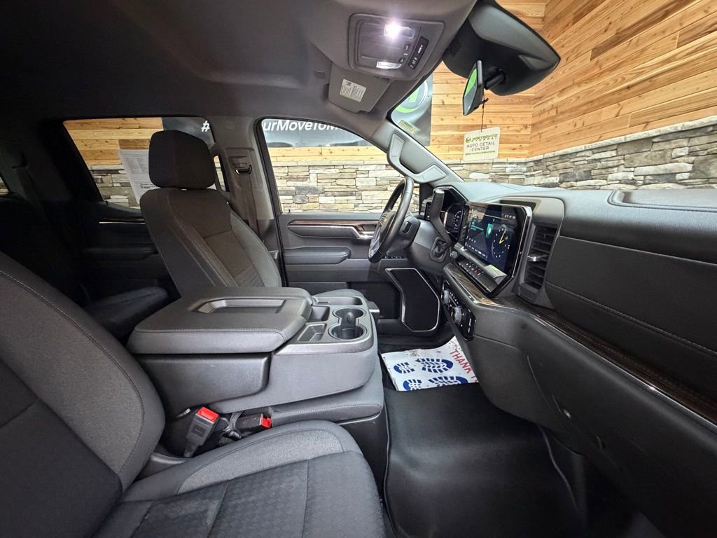 Used 2023 Chevrolet Silverado 1500 LT image 14