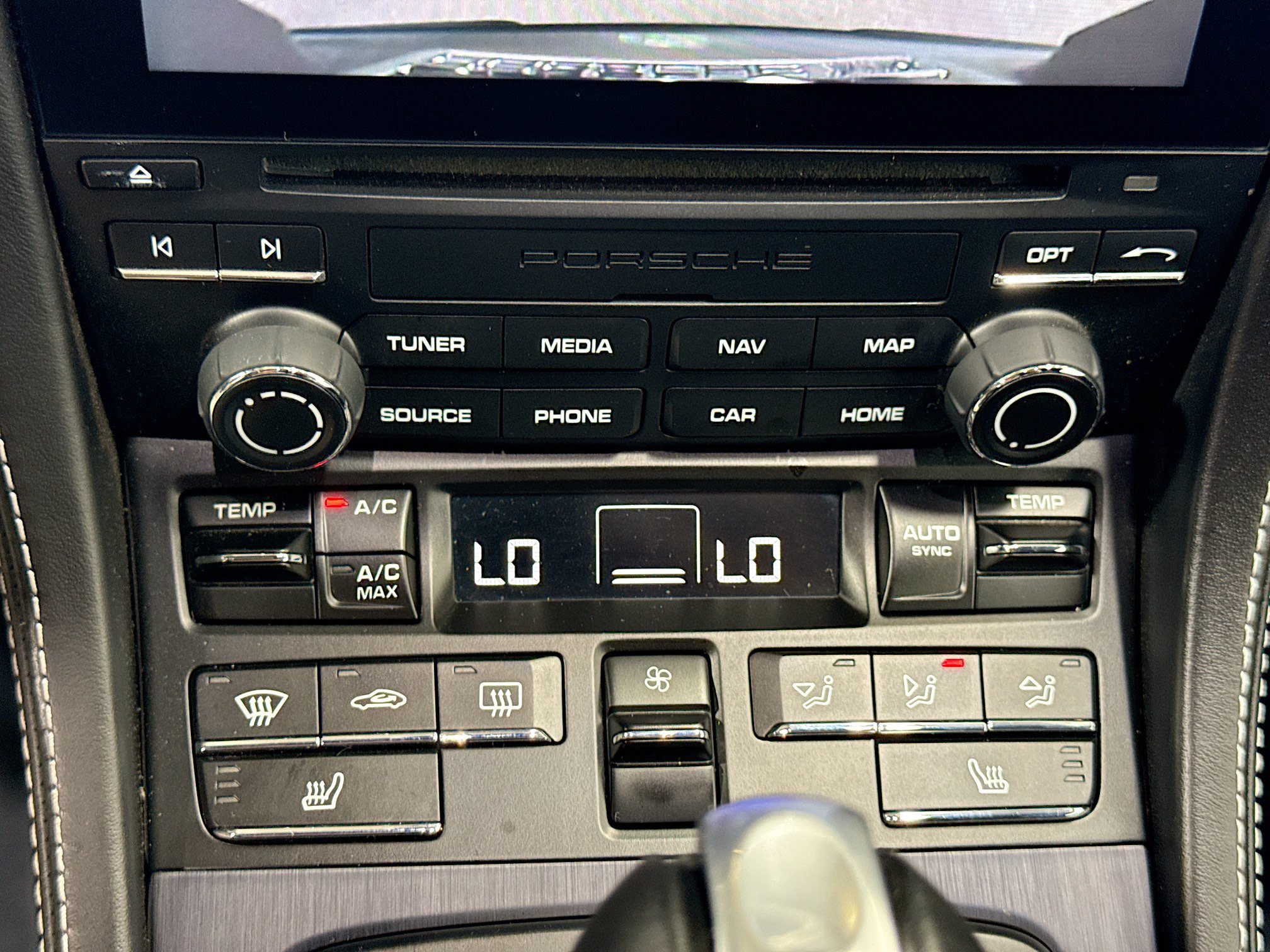 Certified 2022 Porsche 718 Boxster Spyder RWD image 29