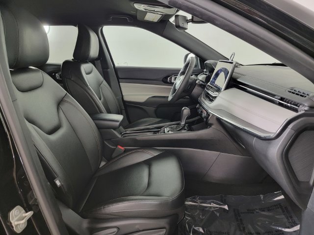 Used 2024 Jeep Compass Limited AWD/4WD image 18