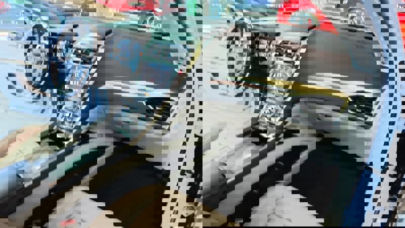 Used 2020 Lincoln MKZ w/ Convenience Package image 30