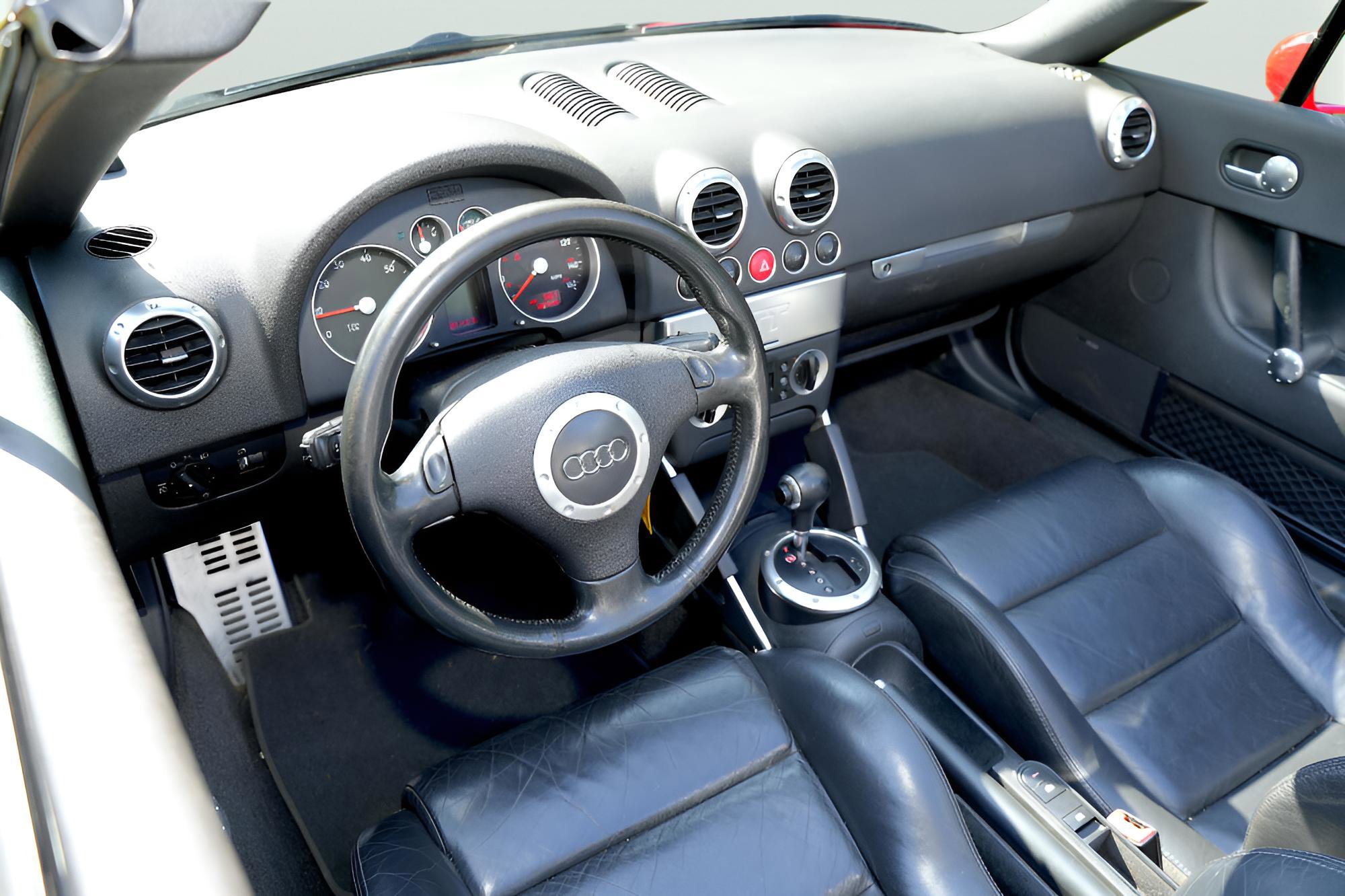 Used 2003 Audi TT 1.8T image 11