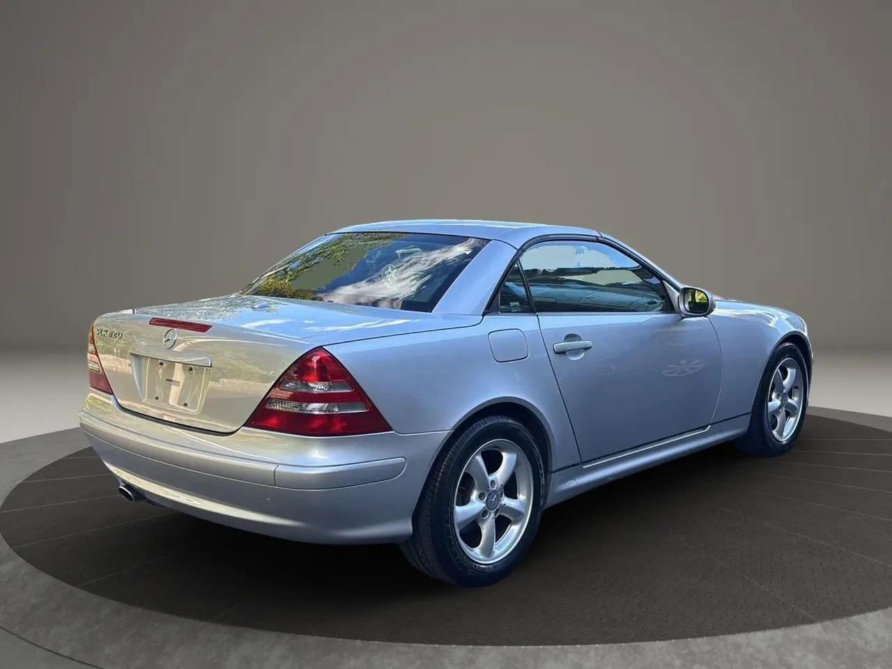 Used 2001 Mercedes-Benz SLK 320 image 5