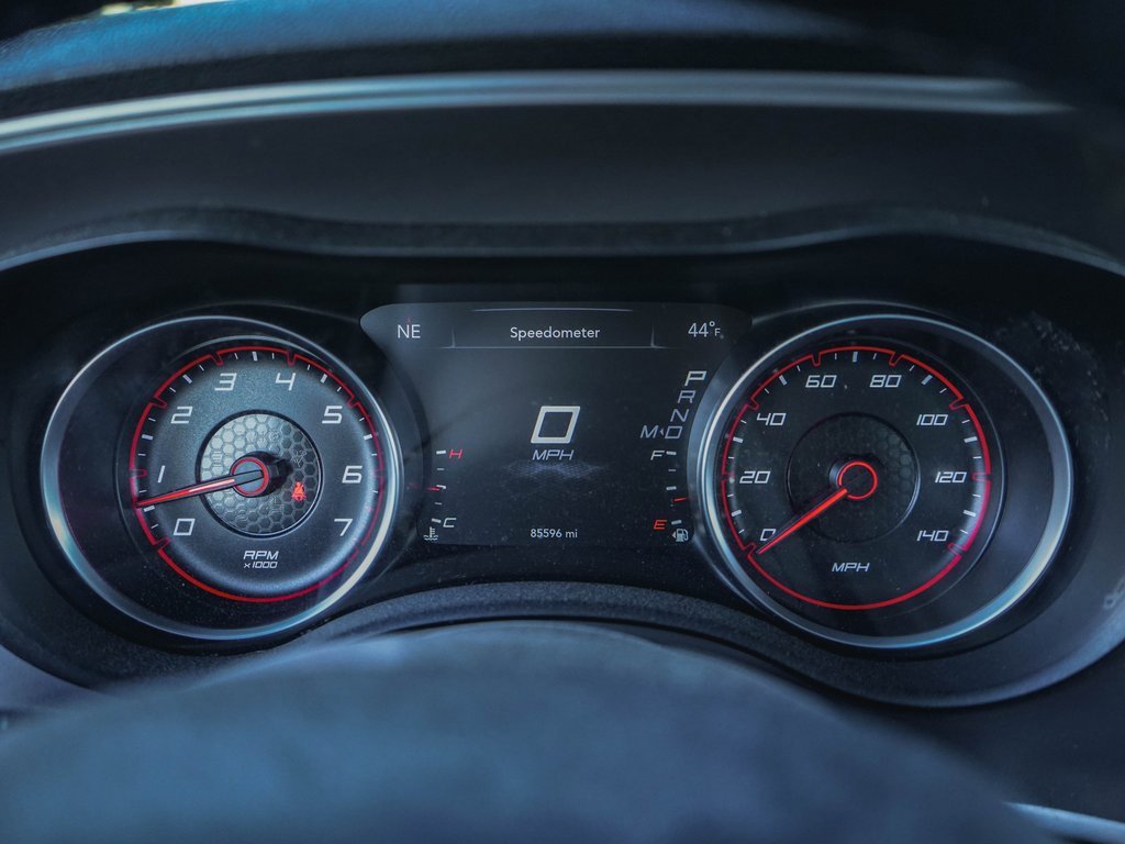 Used 2022 Dodge Charger SXT image 5