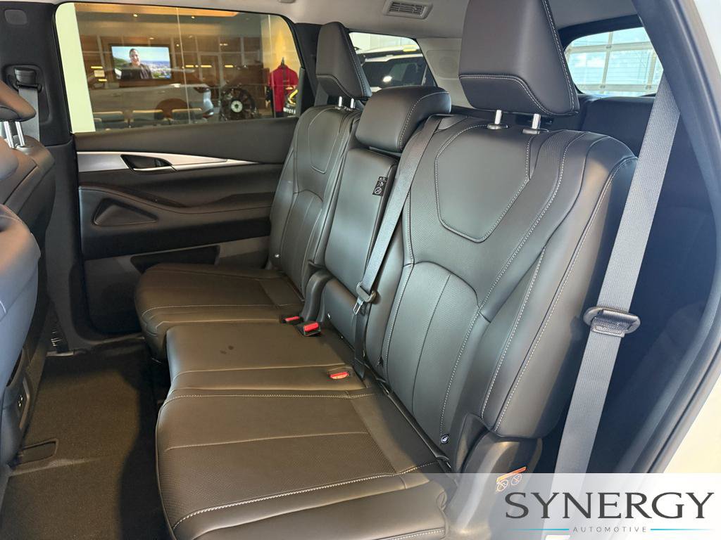 New 2027 INFINITI QX60 Pure w/ Cargo Package FWD image 27