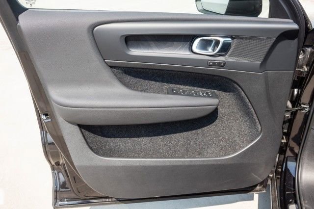 Used 2024 Volvo C40 P8 Recharge Plus w/ Climate Package image 21