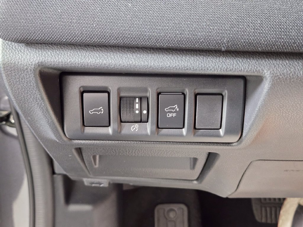 Certified 2025 Subaru Outback Premium AWD/4WD image 25