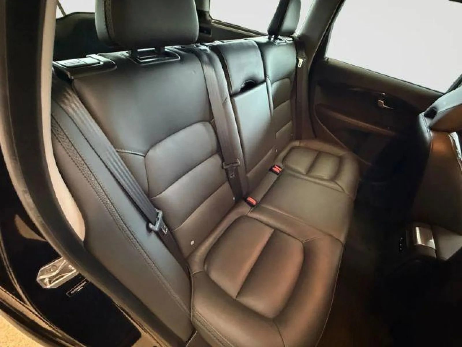 Used 2016 Volvo XC70 T5 Premier w/ Proximity Package image 14