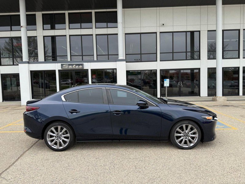Used 2021 MAZDA MAZDA3 s FWD image 4