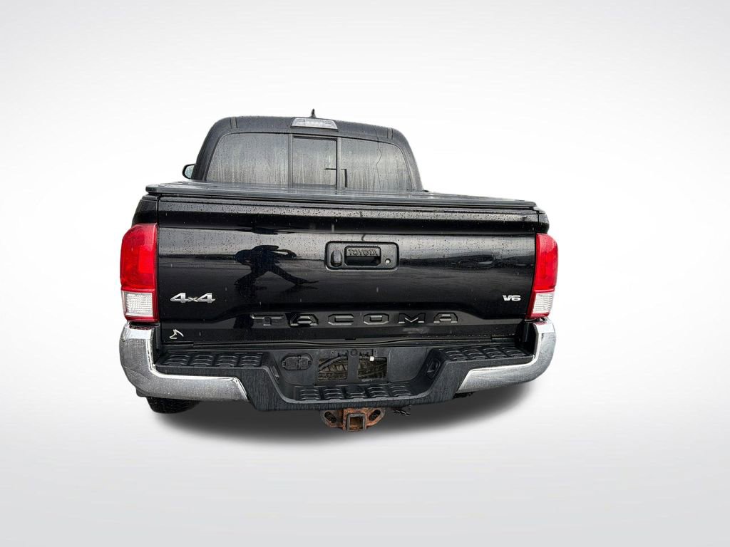 Used 2017 Toyota Tacoma SR5 w/ Tow Package AWD/4WD image 9