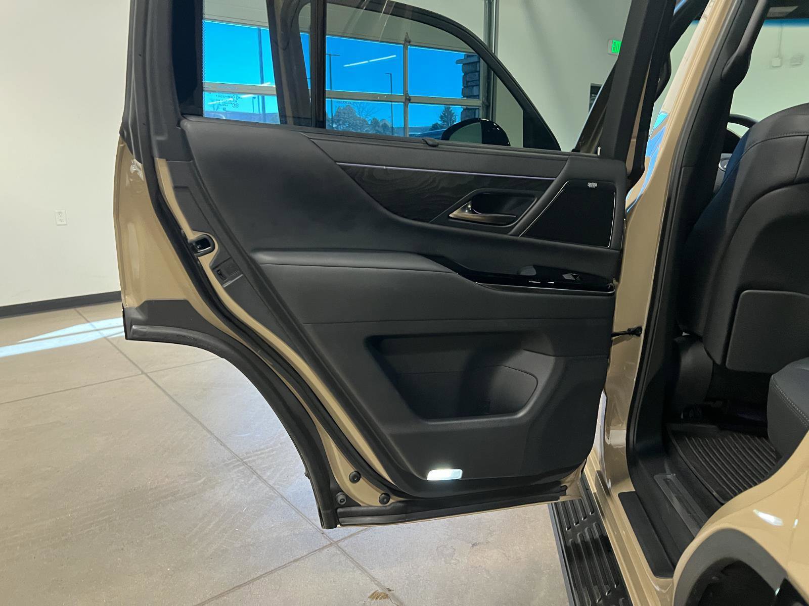 Used 2025 Lexus LX 700h Overtrail image 34