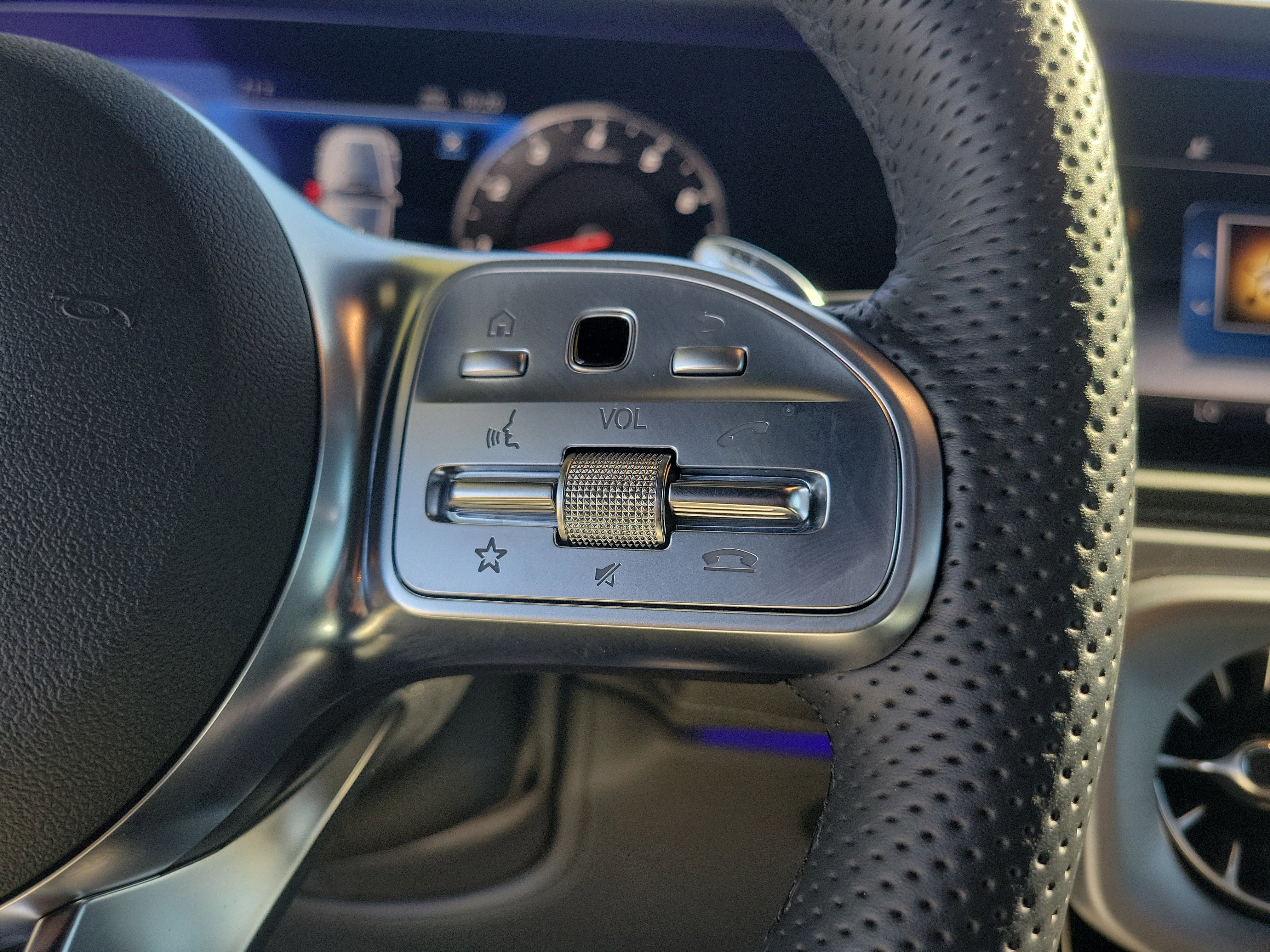 Certified 2024 Mercedes-Benz G 63 AMG AMG G 63 image 18