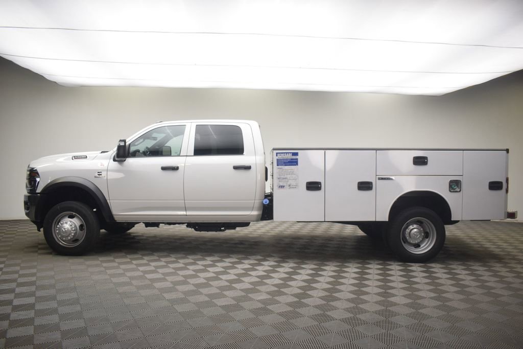 New 2026 RAM 5500 Tradesman w/ Chrome Appearance Group AWD/4WD image 12