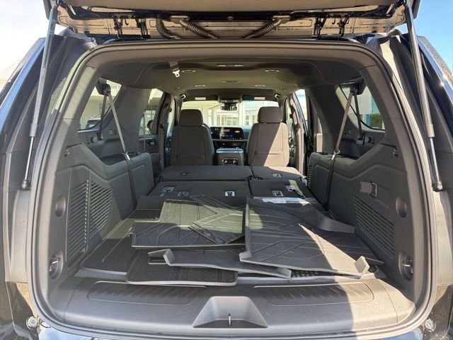 New 2026 Chevrolet Suburban LS image 26
