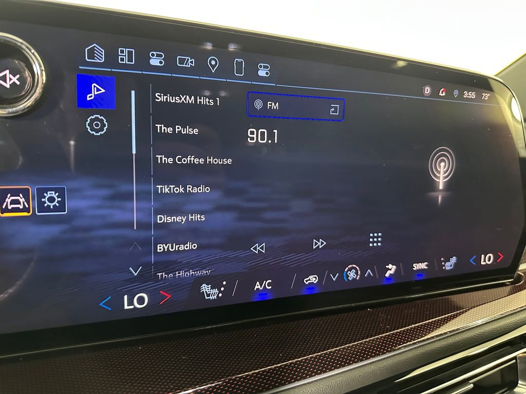 Used 2024 Chevrolet Traverse Z71 w/ Enhanced Driving Package image 18