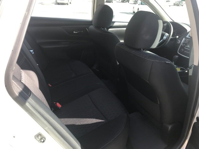 Used 2016 Nissan Altima 2.5 S w/ Power Driver Seat Package FWD image 6