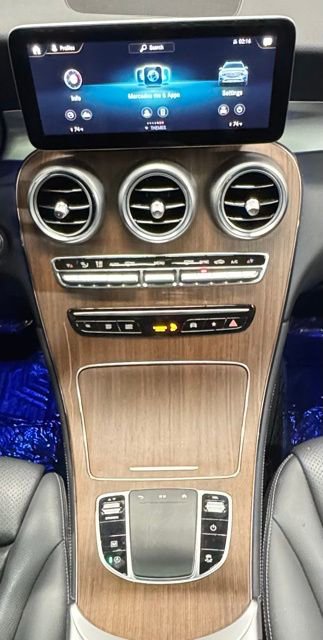 Used 2020 Mercedes-Benz GLC 300 4MATIC image 17