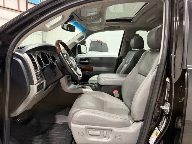 Used 2014 Toyota Sequoia Platinum AWD/4WD image 14