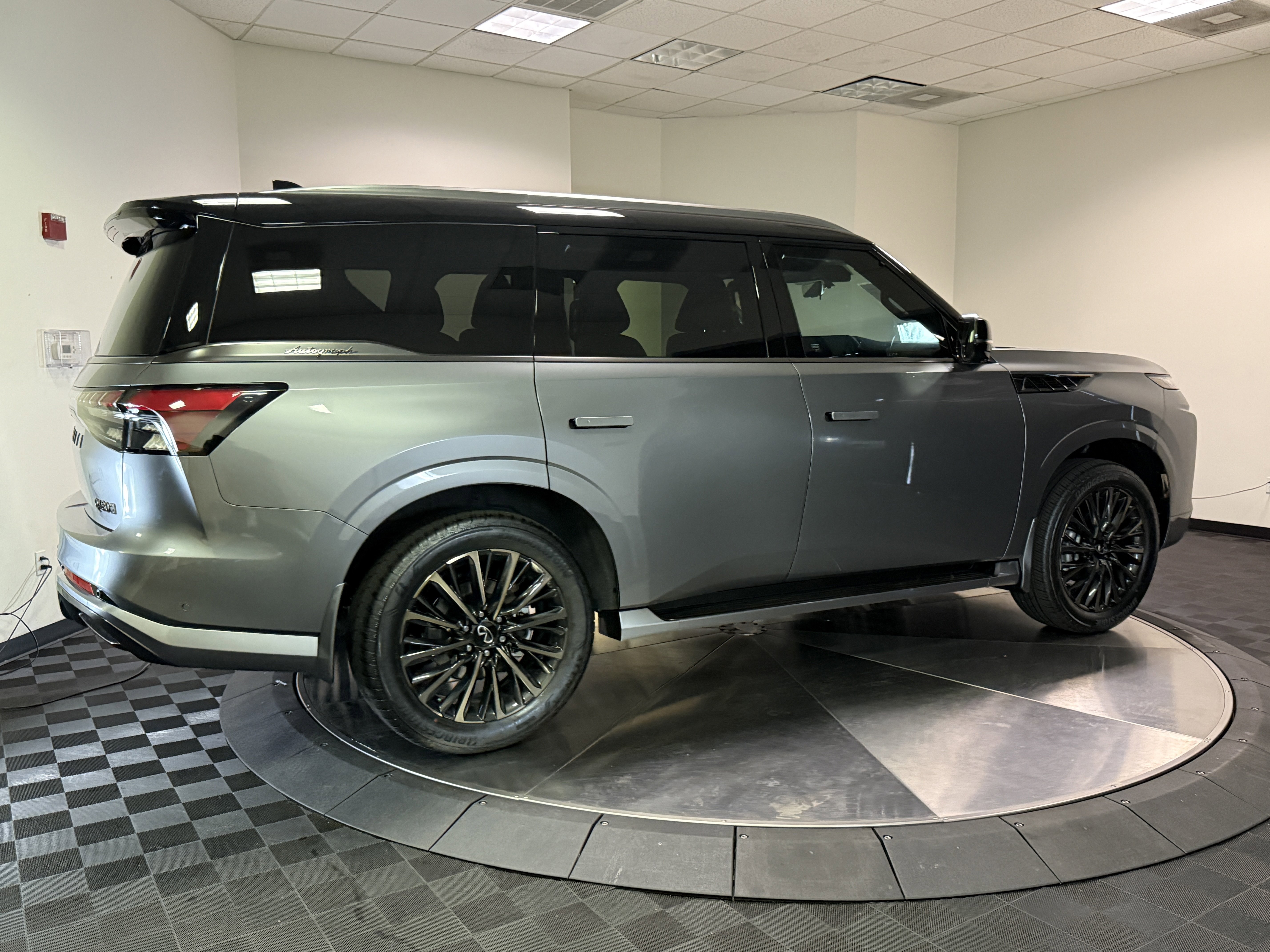 New 2026 INFINITI QX80 Autograph image 7