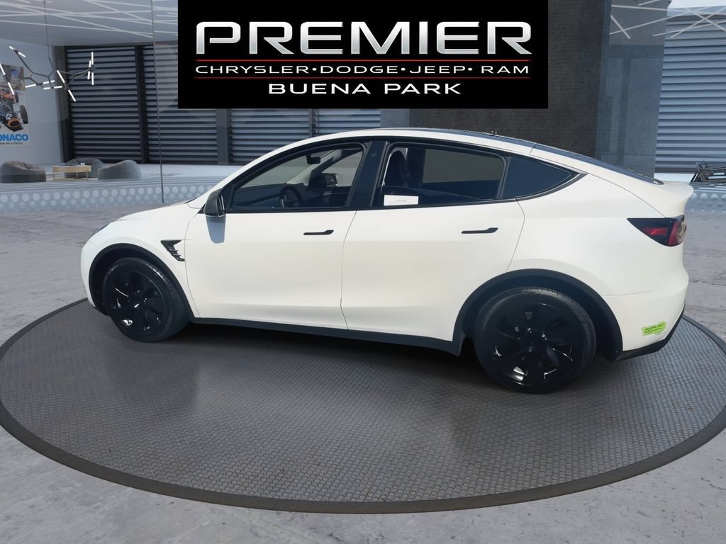 Used 2023 Tesla Model Y Long Range AWD/4WD image 5