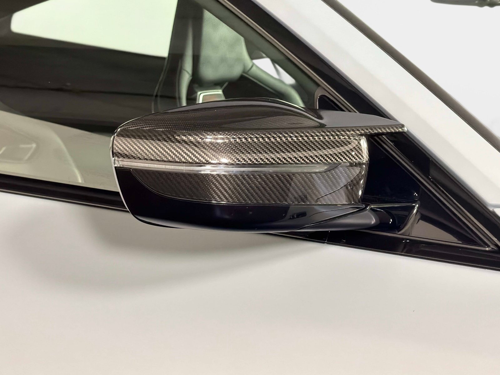Used 2023 BMW M4 CSL RWD image 24