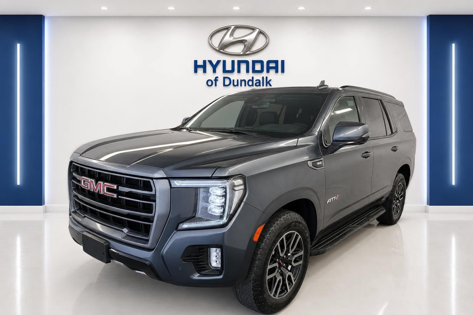 Used 2021 GMC Yukon AT4 AWD/4WD image 3