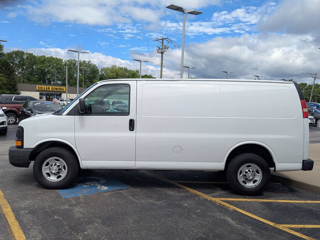 Used 2014 Chevrolet Express 2500 RWD image 6