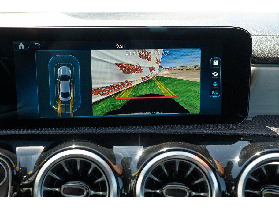 Used 2025 Mercedes-Benz CLA 250 image 39