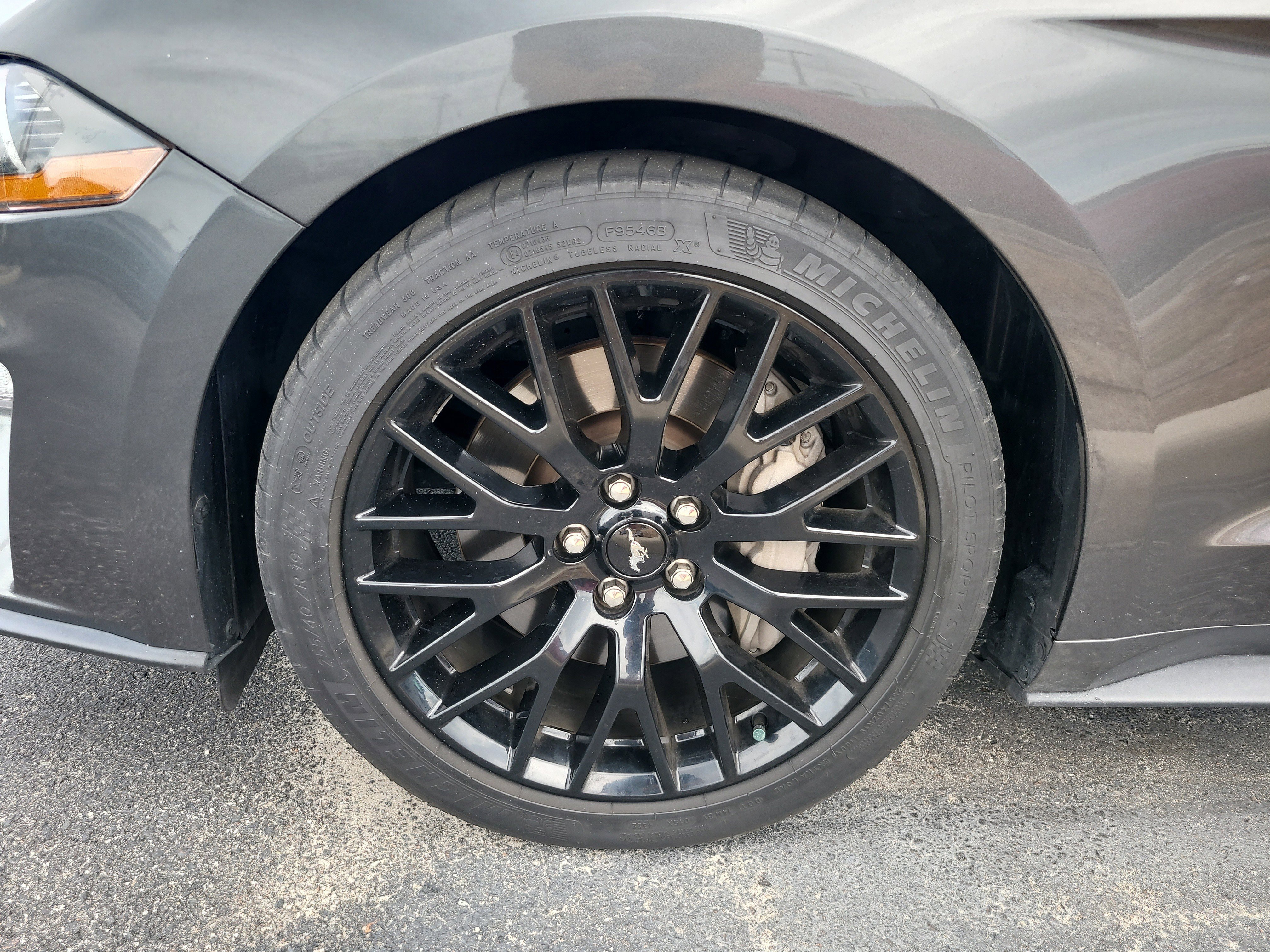 Used 2020 Ford Mustang GT Premium w/ Equipment Group 401A RWD image 9