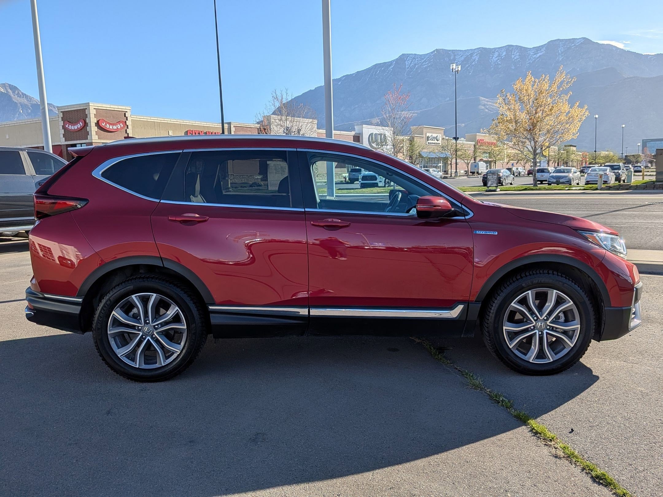 Used 2022 Honda CR-V Touring image 2