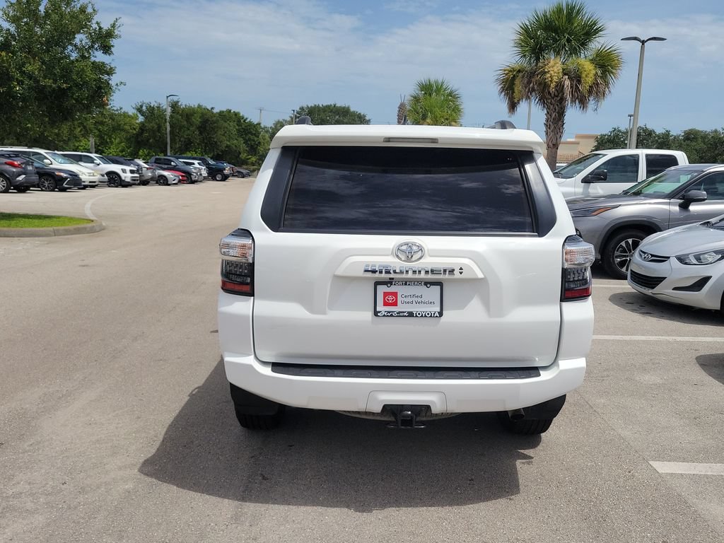Used 2024 Toyota 4Runner SR5 Premium w/ Moonroof Package RWD image 5