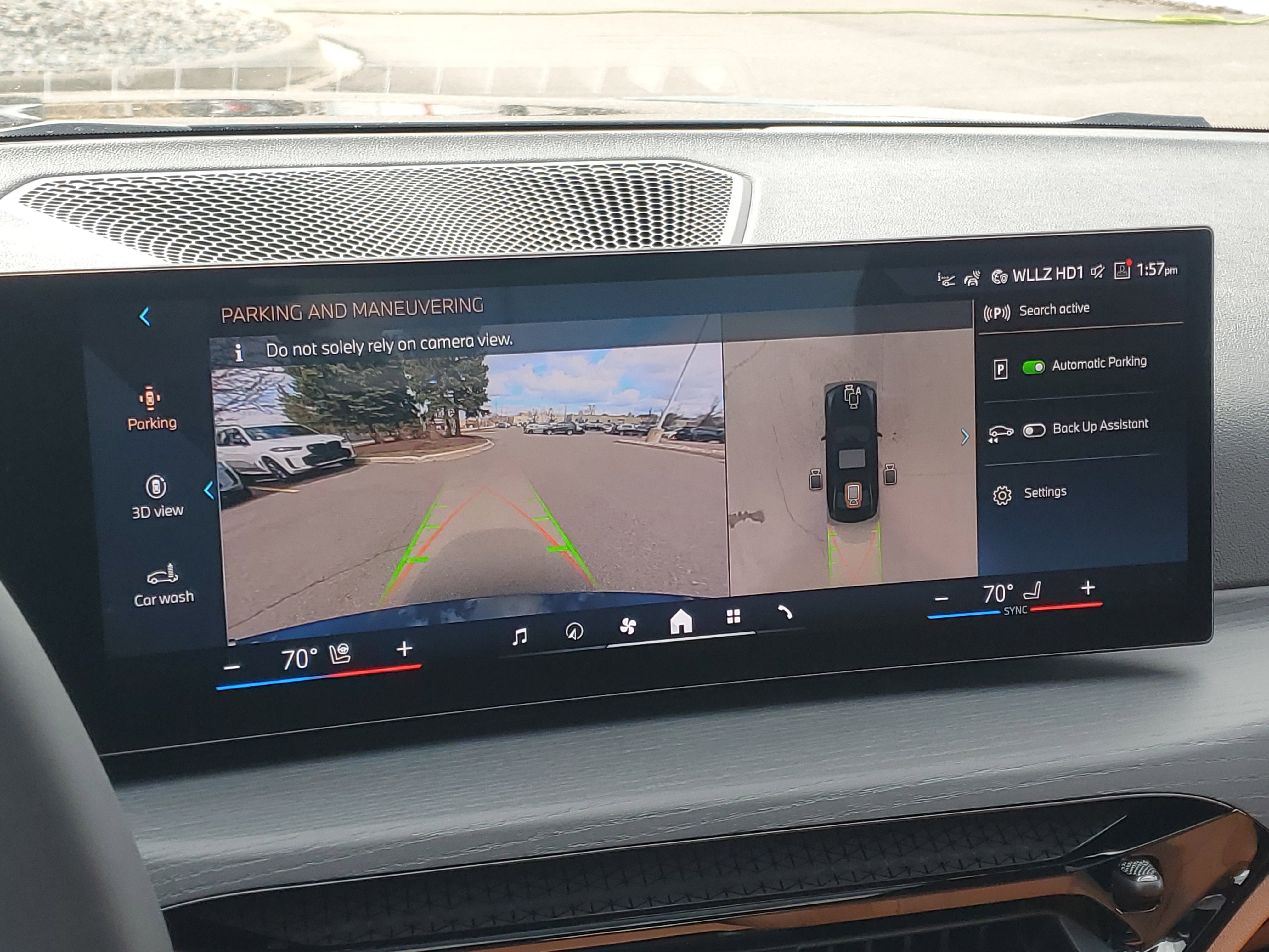 New 2026 BMW 330i xDrive Sedan w/ Premium Package image 18