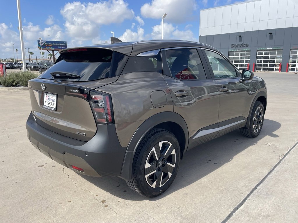 New 2025 Nissan Kicks SV w/ SV Premium Package image 3