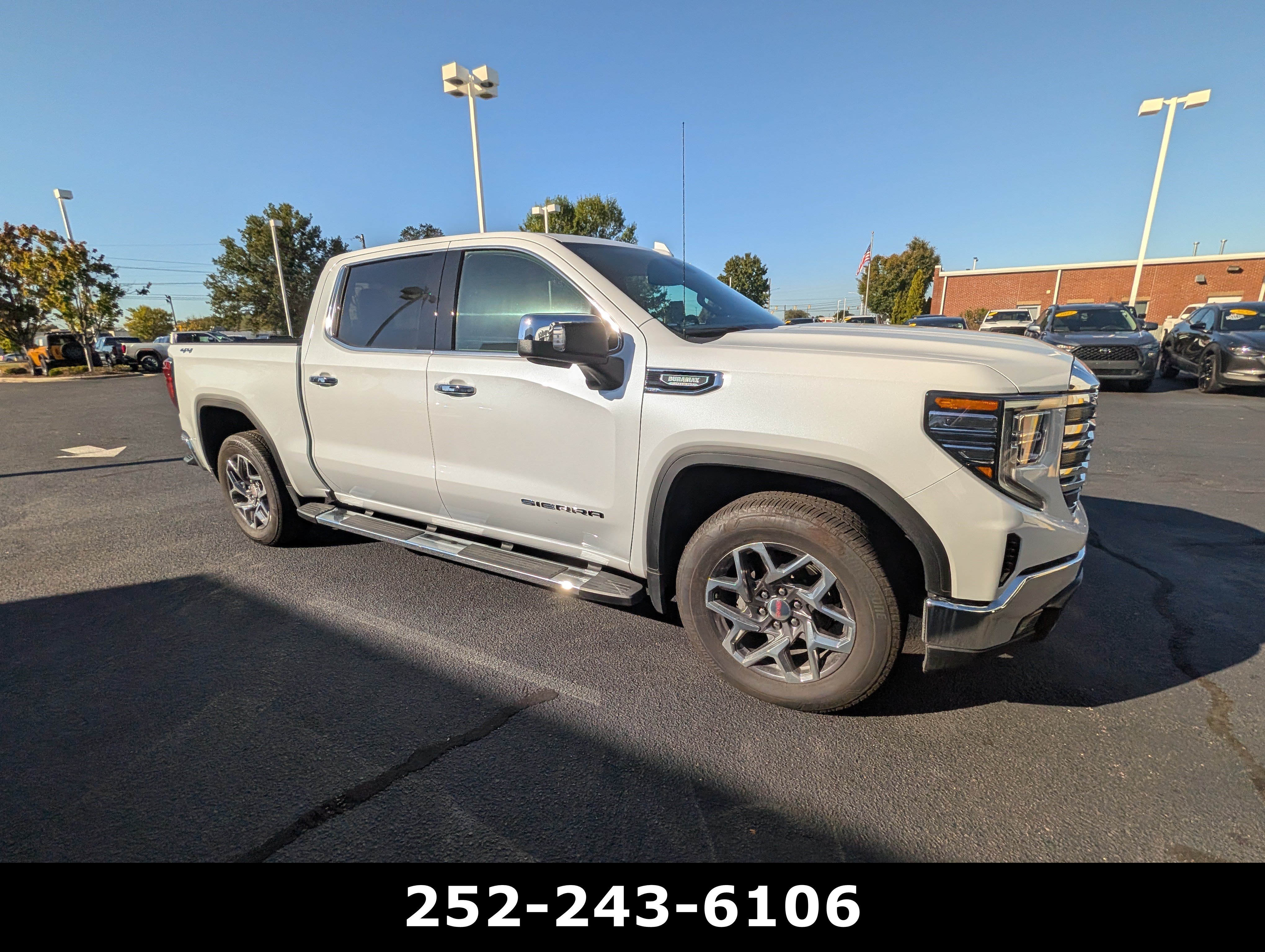Used 2026 GMC Sierra 1500 SLT w/ SLT Premium Package AWD/4WD image 4